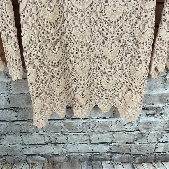 NWT Nightcap Spanish Priscilla Lace Dress Size 2 Nude Criss Cross Open Back $352 - Picture 5 of 12